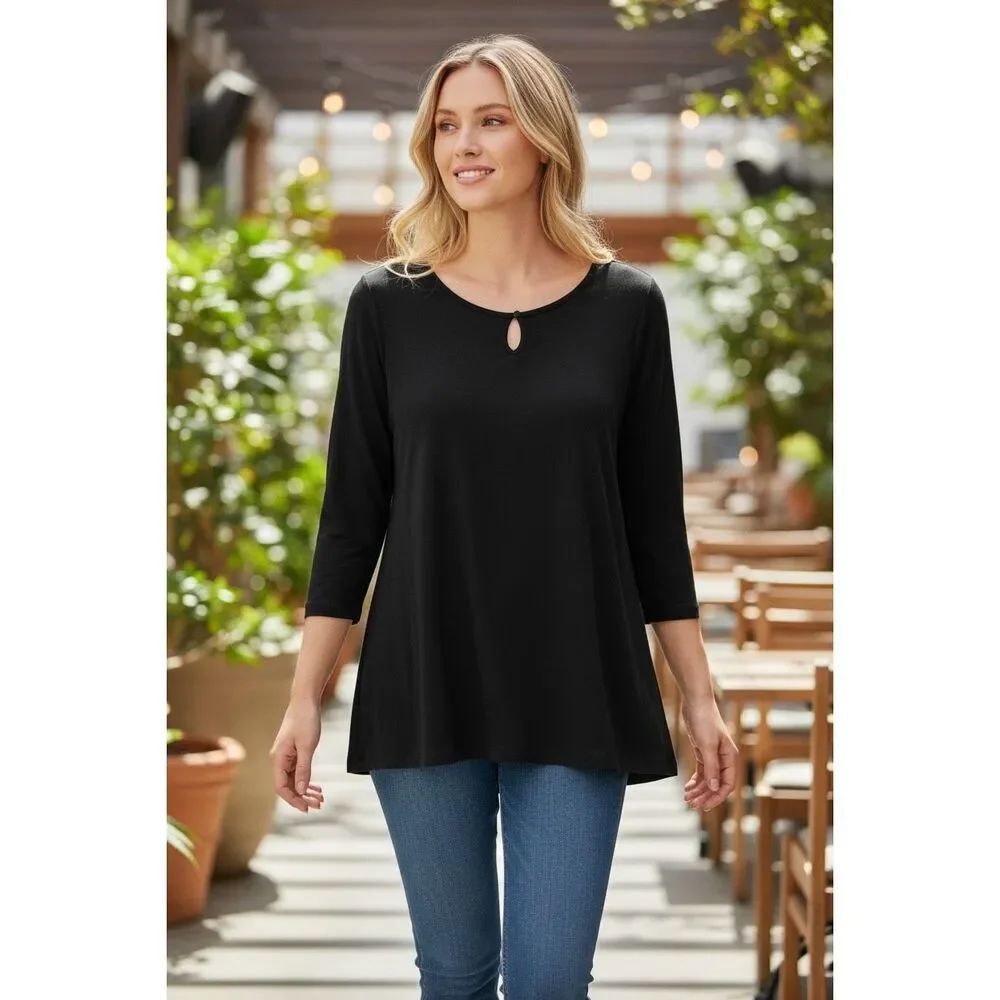 ✨Soft Surroundings Keyhole Black Sz MP Top✨